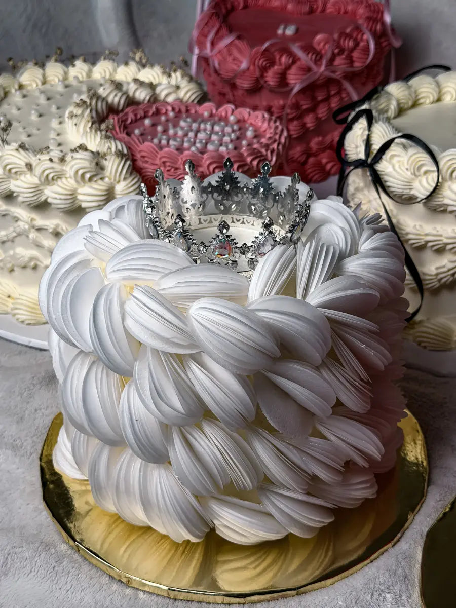Viral IT Girl Cake
