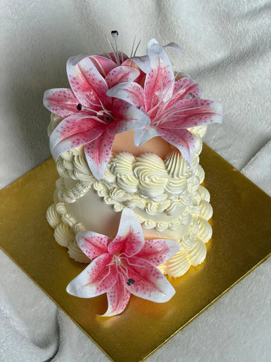 Lily Cake